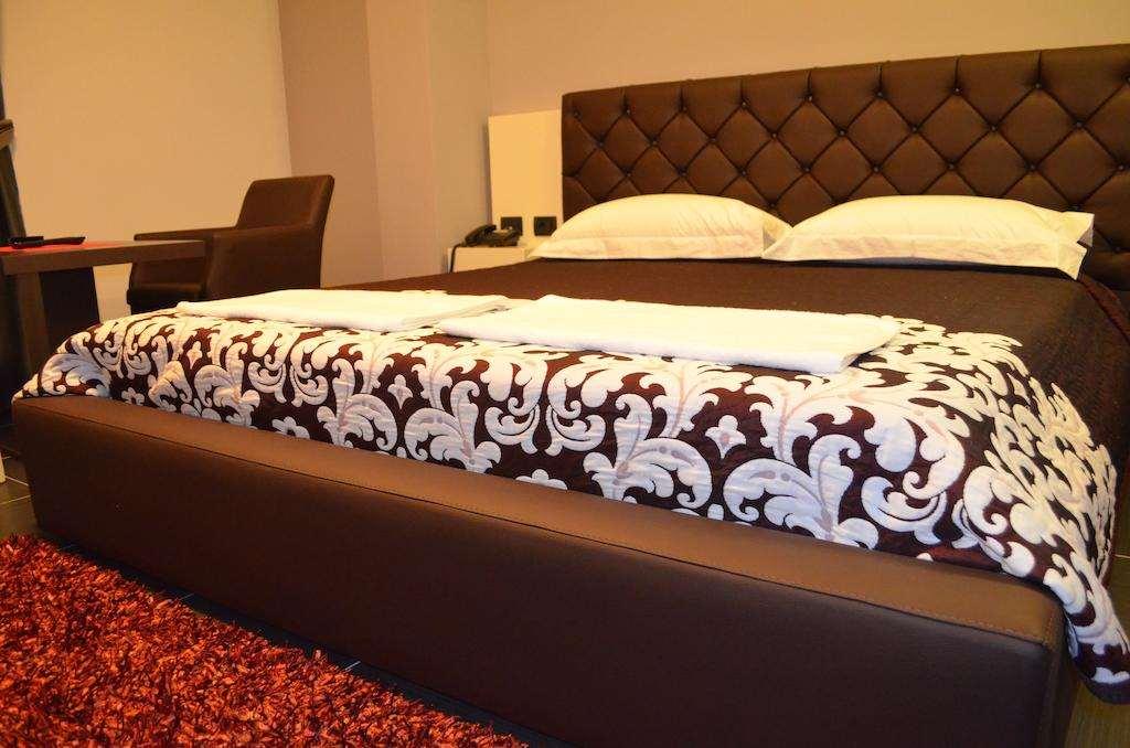 Hotel Mustang Vasqarr Zimmer foto